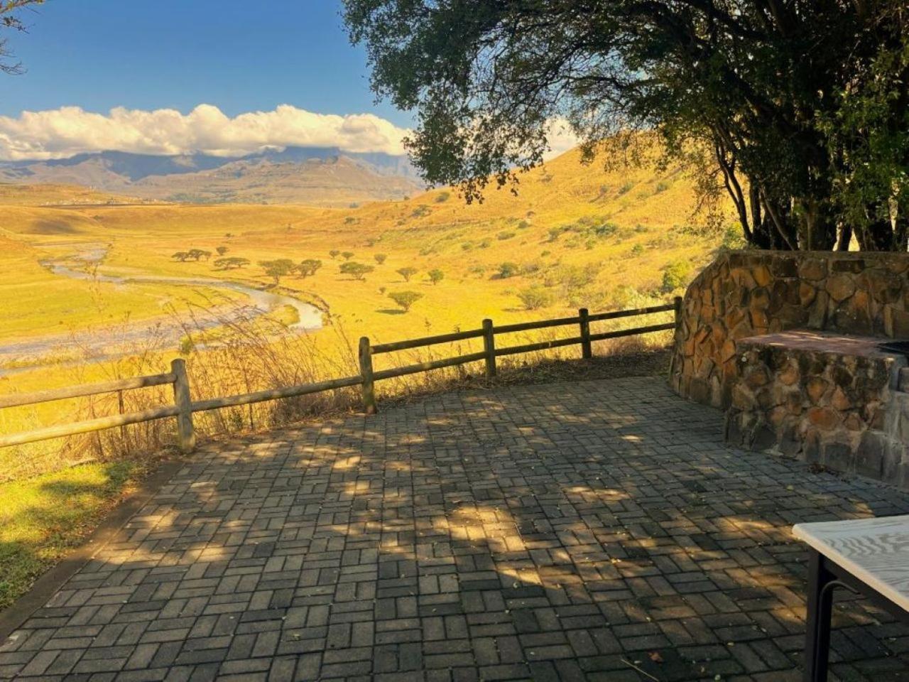 Hlalanathi Drakensberg Resort Bergville Eksteriør bilde