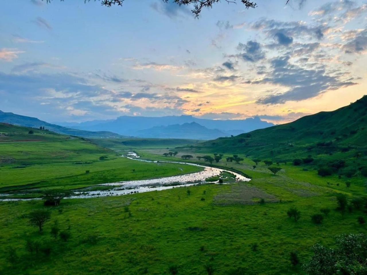 Hlalanathi Drakensberg Resort Bergville Eksteriør bilde